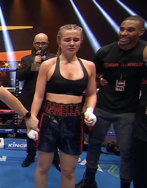 female boxer flashes the crowd|Boxer Daniella Hemsley celebrates win by flashing crowd